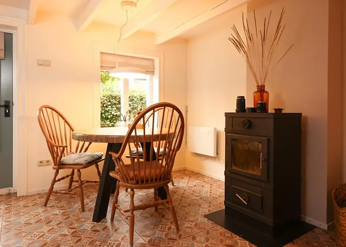 De Torteltuin Bed and Breakfast *