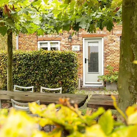 De Torteltuin Oda ve Kahvaltı *